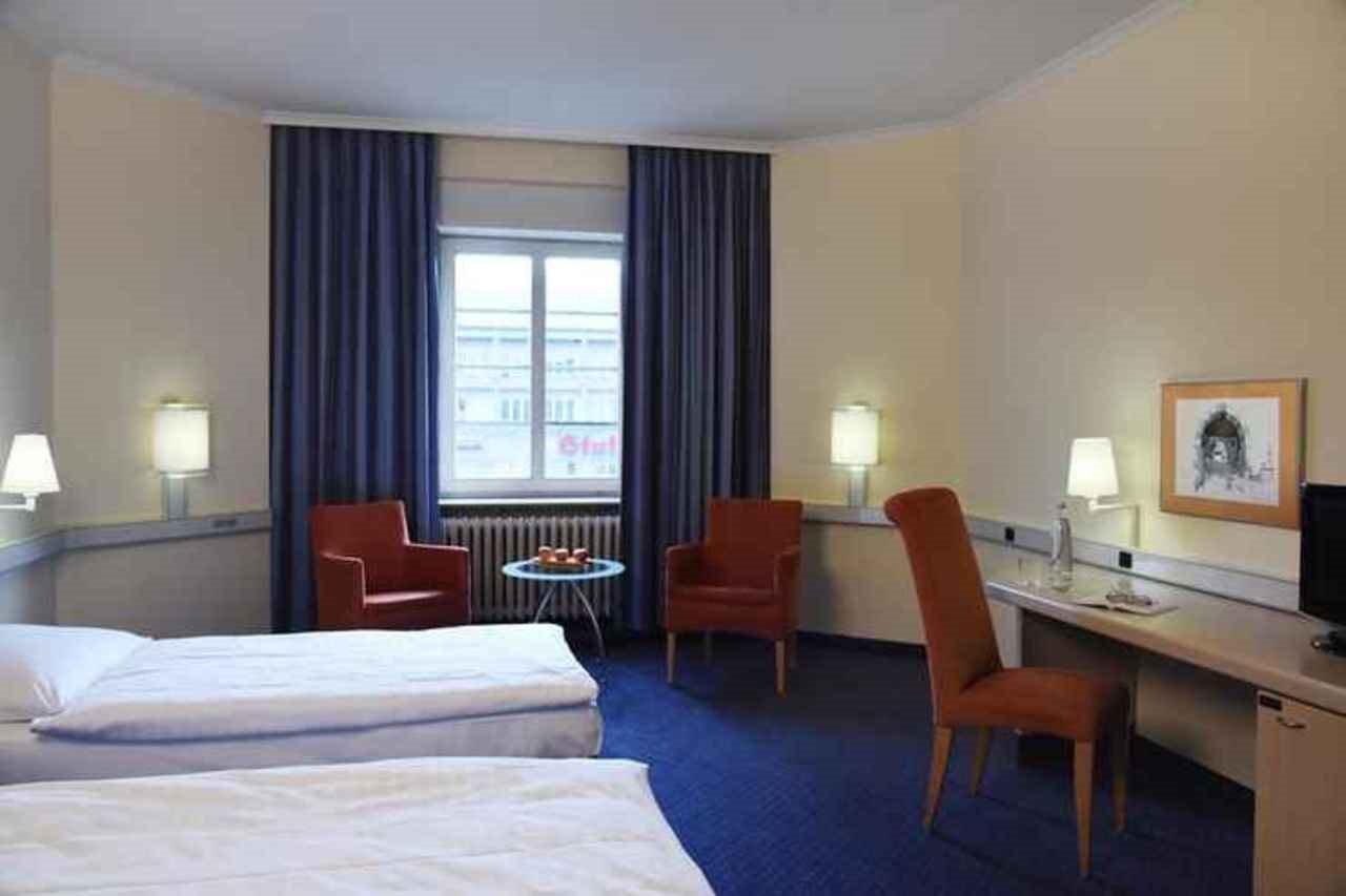 Intercityhotel Stuttgart Exteriör bild