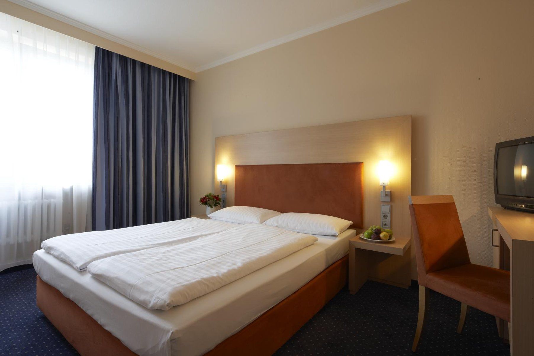 Intercityhotel Stuttgart Rum bild