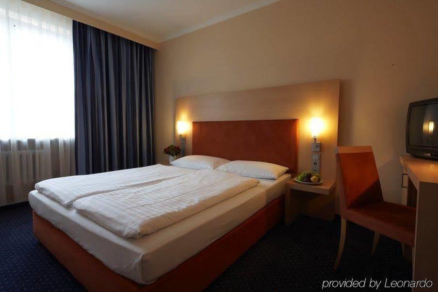 Intercityhotel Stuttgart Exteriör bild